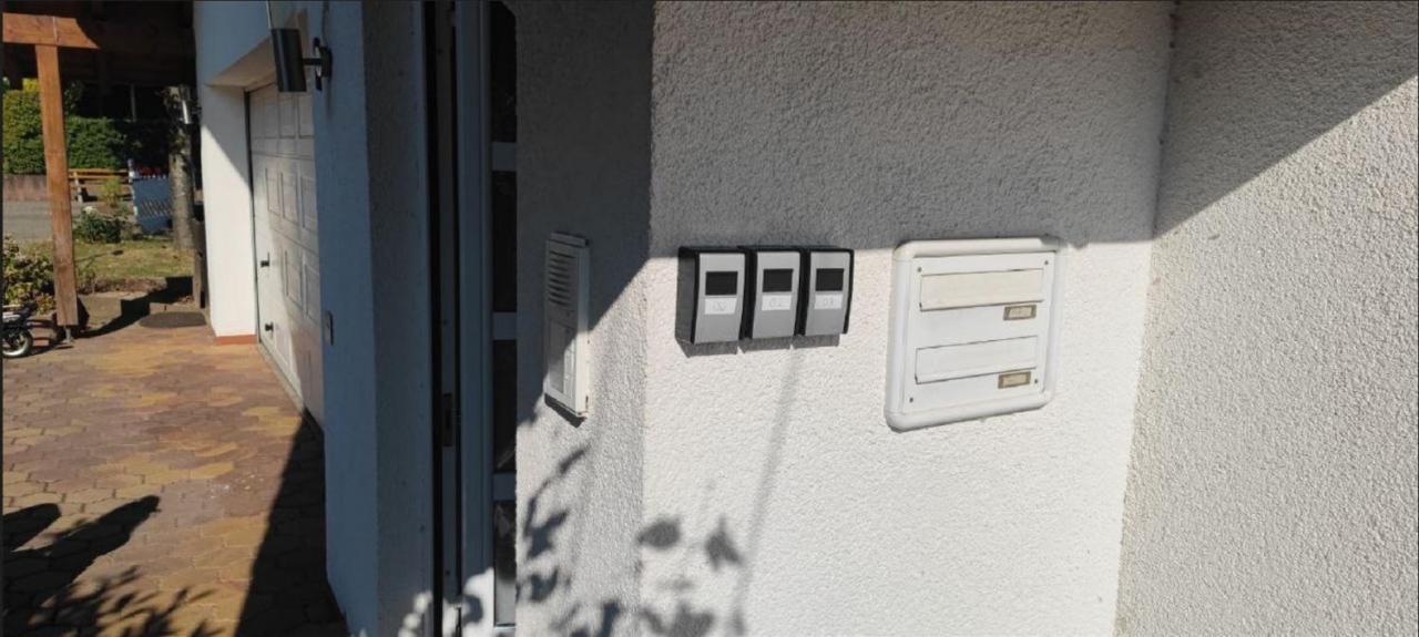 Einzimmerwohnung mit Parkplatz ohne Küche Bischweier Exterior foto